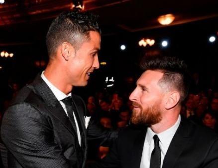 莫雷托：那不勒斯对迪乌夫有意，但球员冬窗不会离开国米（莫雷托：那不勒斯看中迪乌夫，但他冬窗仍会留在国米）