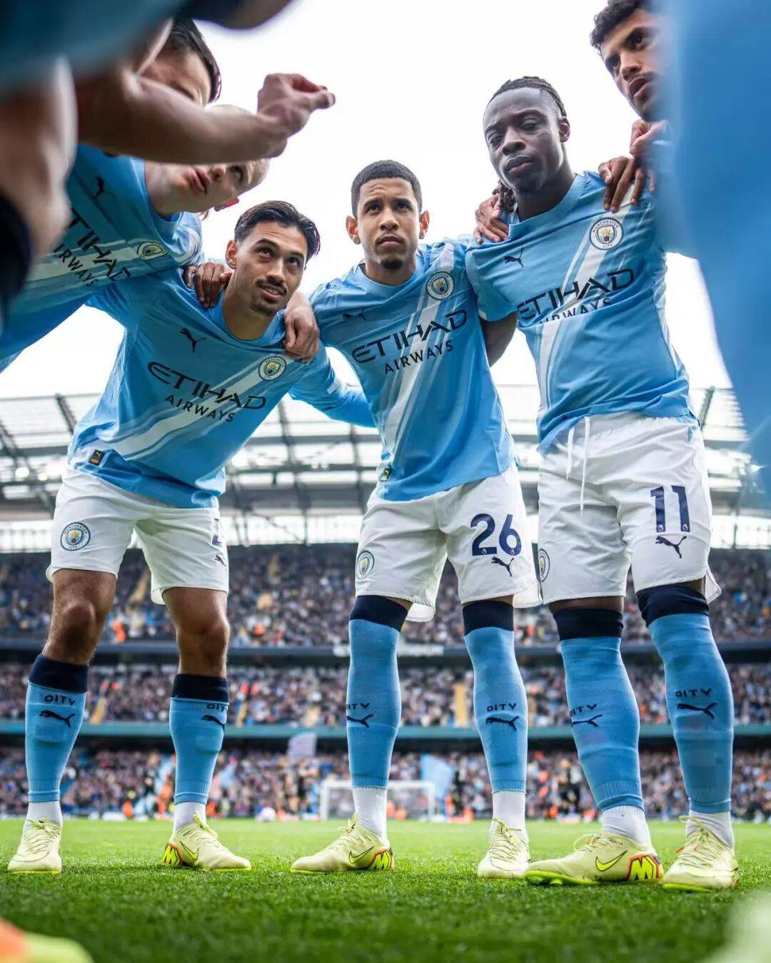 詹俊：若不是裤袜神勇皇马会输更多；维尔茨目前更适合在边路（詹俊点评：若非库尔图瓦神扑连连，皇马恐输得更惨；维尔茨当下更适合踢边路）