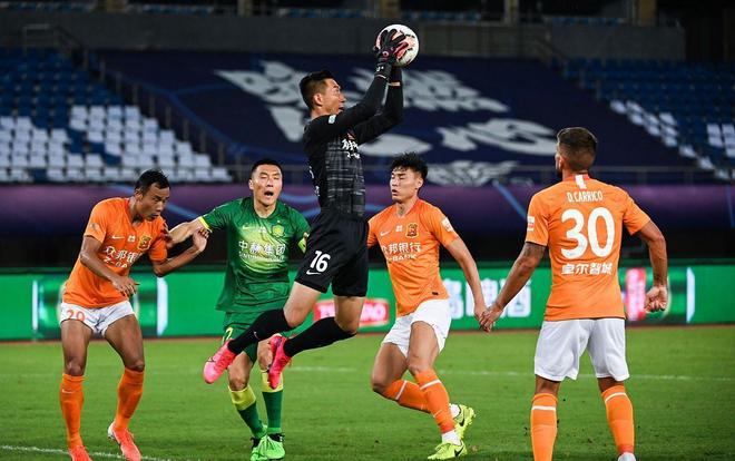 格拉斯纳：全队没人该被指责；点球大战阿森纳是更幸运的一方（格拉斯纳：无人该背锅，点球大战阿森纳更走运）