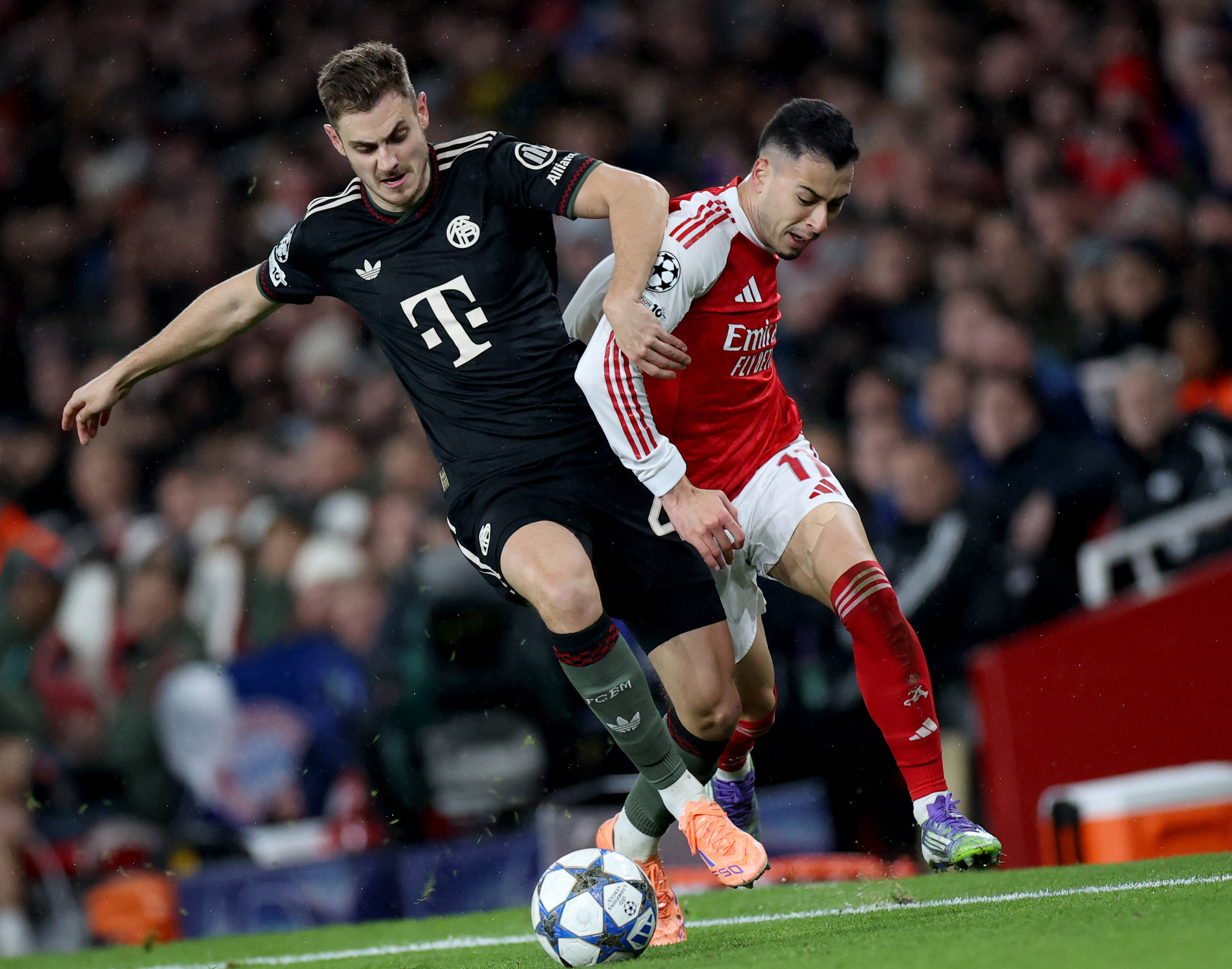 埃斯特旺经纪人：建议巴萨签下亚特兰大中场埃德松-席尔瓦（埃斯特旺经纪人建议：巴萨应引进亚特兰大中场埃德松-席尔瓦）