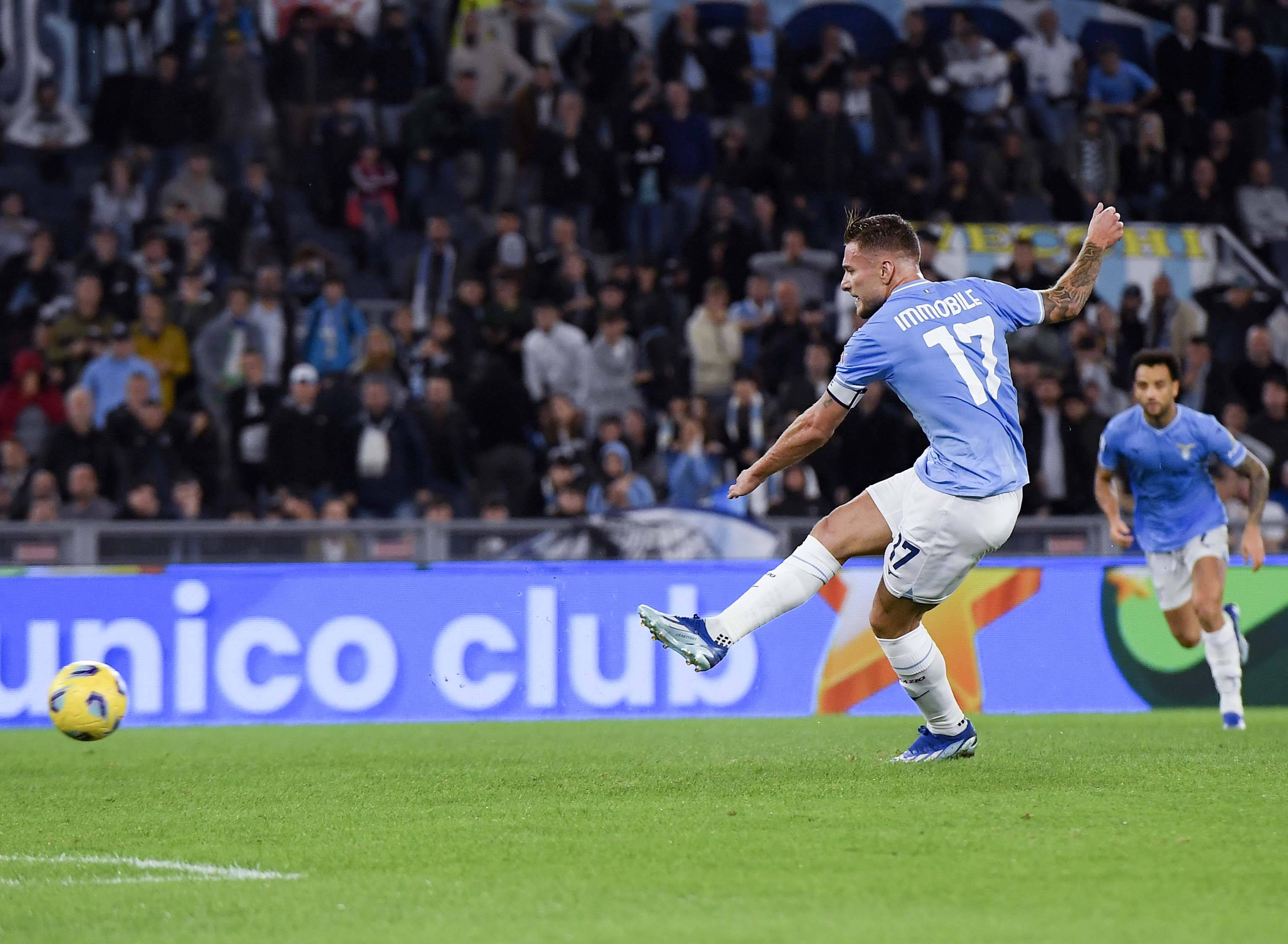 科曼：诺阿-朗和我说，那不勒斯季前28天集训他从没见过球（科曼：诺阿-朗称那不勒斯季前28天训练几乎没碰球）