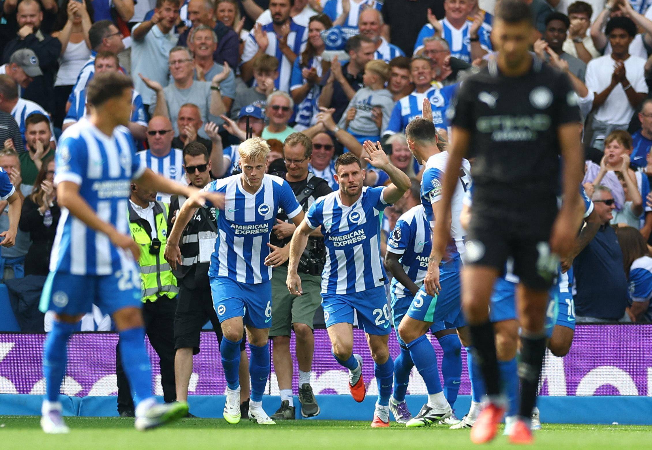 意媒：米兰希望魔笛能帮助推动卢宁加盟，皇马估价2500万欧（意媒：米兰盼莫德里奇出面促成卢宁加盟，皇马要价2500万欧）