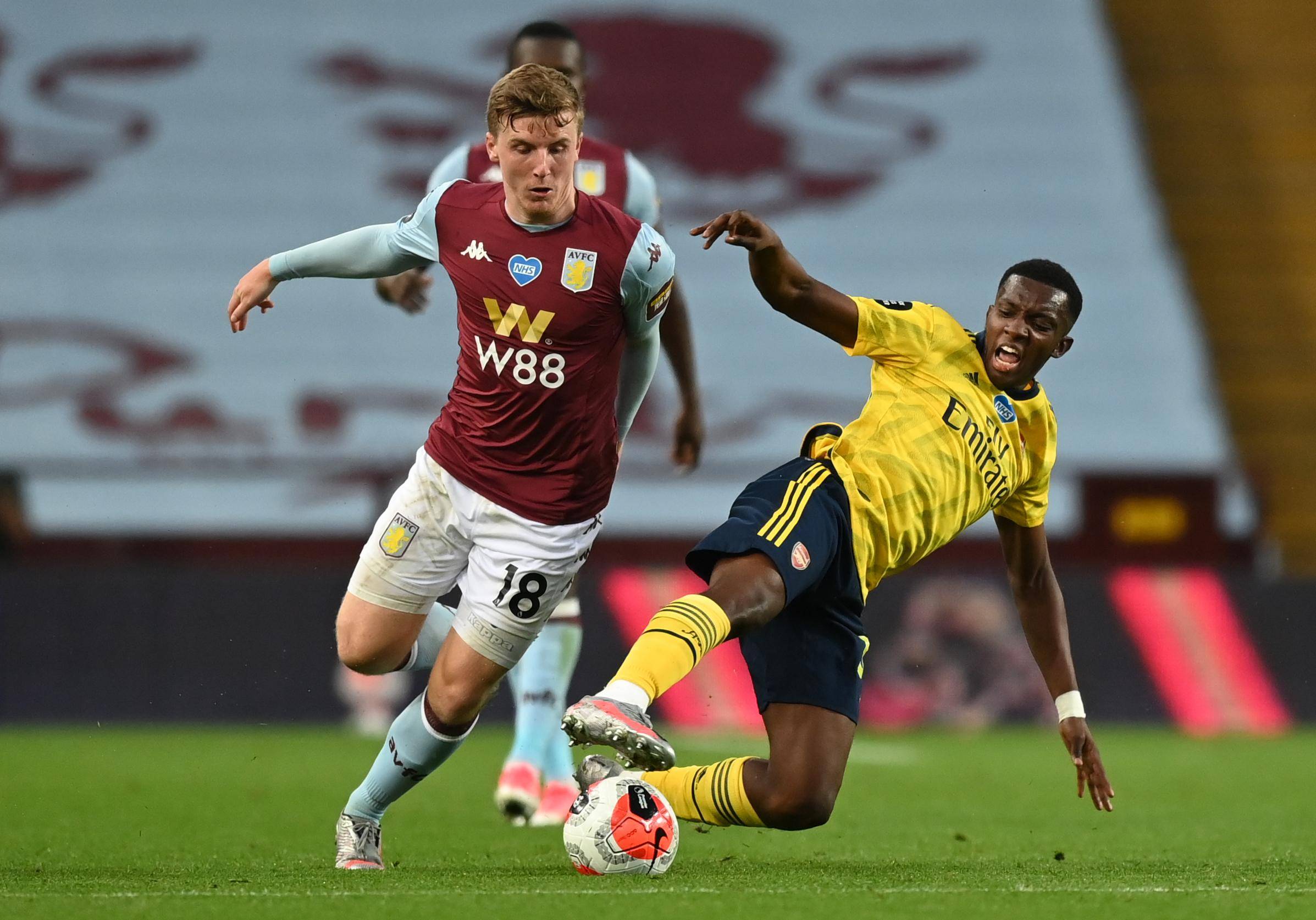 巴媒：米兰已表达对乌戈-索萨的兴趣，科林蒂安正在等待报价（巴西媒体：米兰有意乌戈-索萨，科林蒂安静候报价）