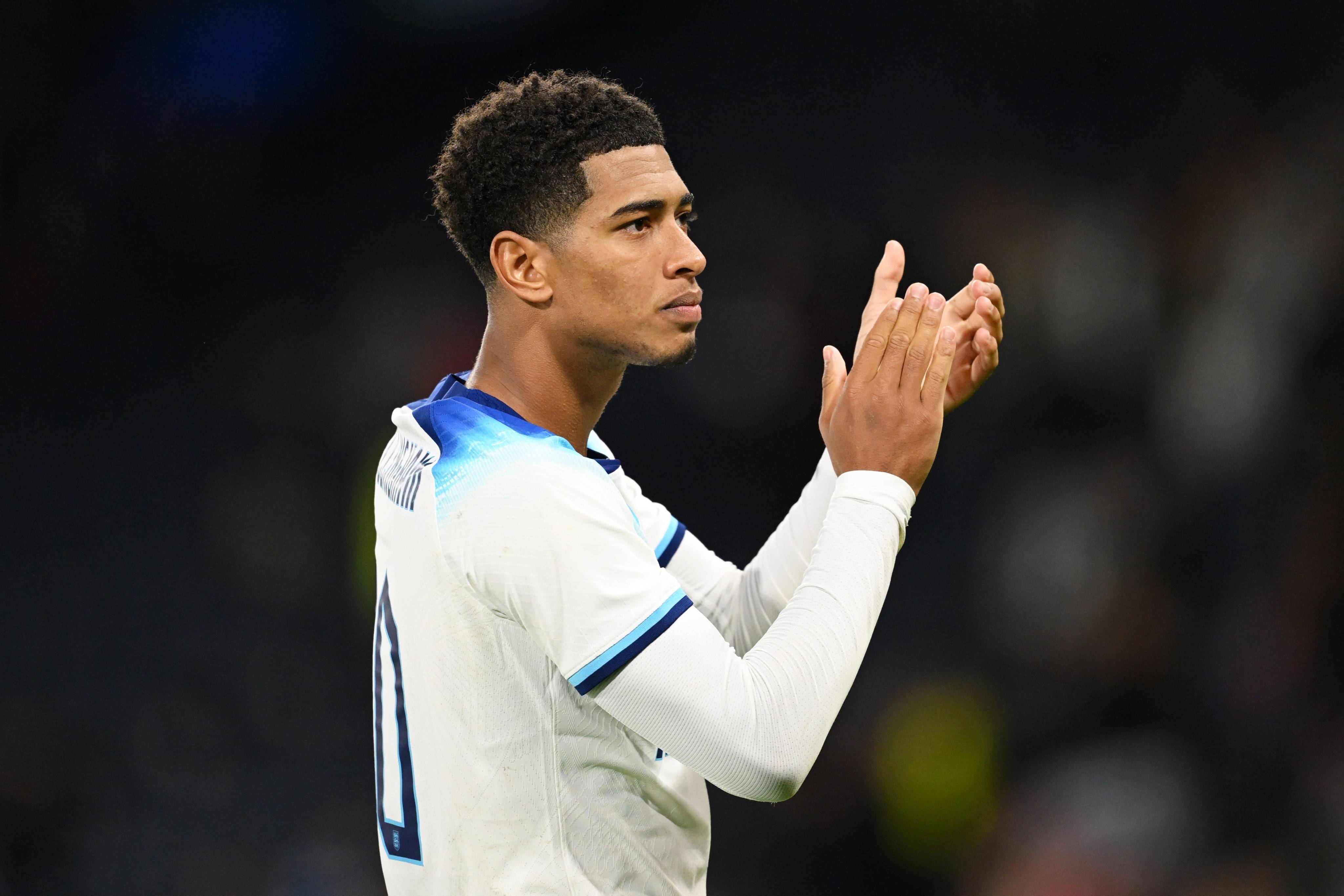 北控vs山东前瞻：两大本土新锐主帅斗法，恩怨之争看点十足（北控战山东前瞻：两位本土新锐少帅斗智斗勇，恩怨戏码看点满满）