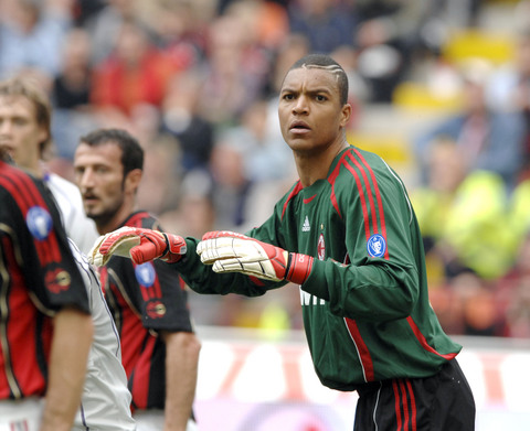 回购价2300万欧，记者：国米预计会在明夏买回小斯坦科维奇（记者：国米或将于明夏以2300万欧回购小斯坦科维奇）