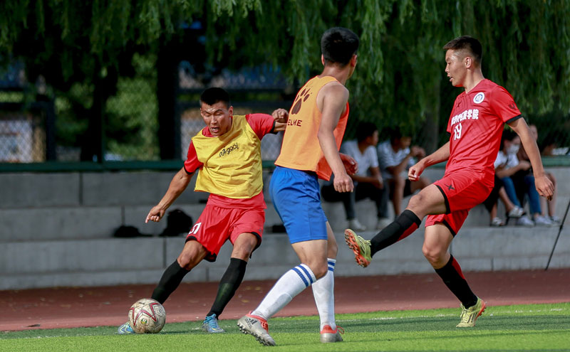 广岛前锋：在艰难的情况下能拿下一场平局很欣慰，感谢远征军（广岛前锋：逆境抢得一分倍感欣慰，向远征球迷致谢）