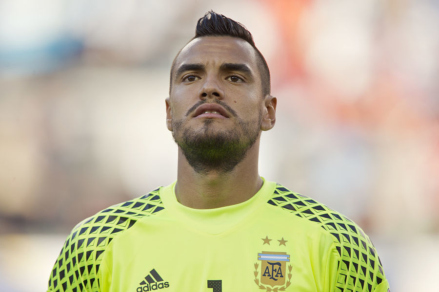 梅西：在巴黎足球层面我不太开心，一切都和我习惯的非常不同（梅西：在巴黎我很难在足球上感到快乐，许多事与我熟悉的截然不同）