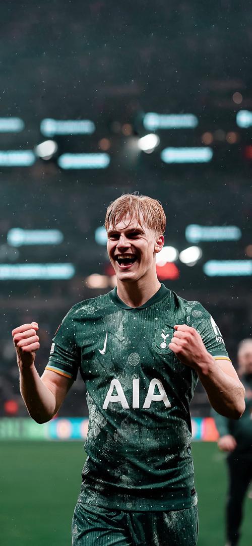 阿贾克斯官方：将彻查燃放烟花的肇事者，并采取适当措施（阿贾克斯官方：将严查违规燃放烟花者并采取后续措施）