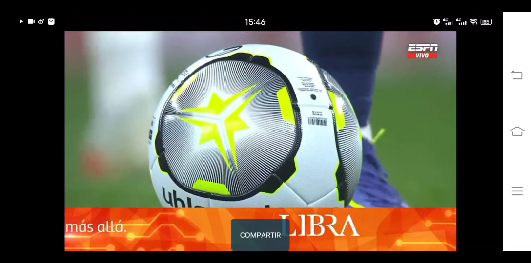 支持家乡球队，费德勒现身巴塞尔主场看台看对阵维拉的比赛（费德勒现身巴塞尔主场为家乡队助威，观战对阵维拉的比赛）