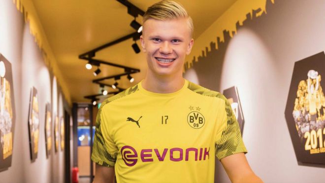 北京国安时隔七年再度足协杯夺冠，有5名球员仍在队中