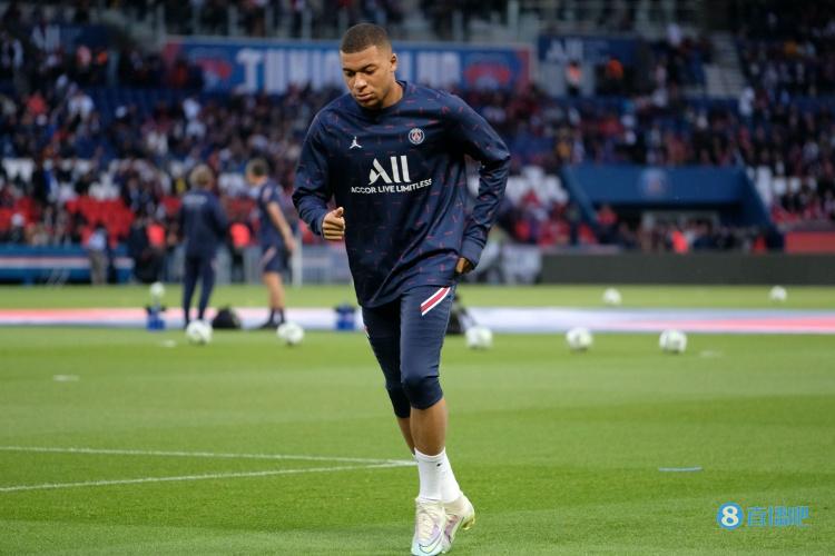 卡萨多：奥尔莫伤到了肩膀，希望他没有大碍（卡萨多：奥尔莫肩部受伤，盼无大碍）