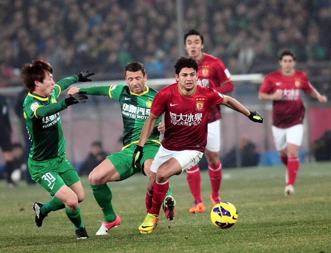 利物浦+皇马出场数排名：麦克马纳曼、阿隆索、阿诺德前3（利物浦与皇马出场总数榜：麦克马纳曼、阿隆索、阿诺德位列前三）