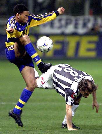 费迪南德：见到巴乔让我非常激动，那仿佛让我回到了童年时代