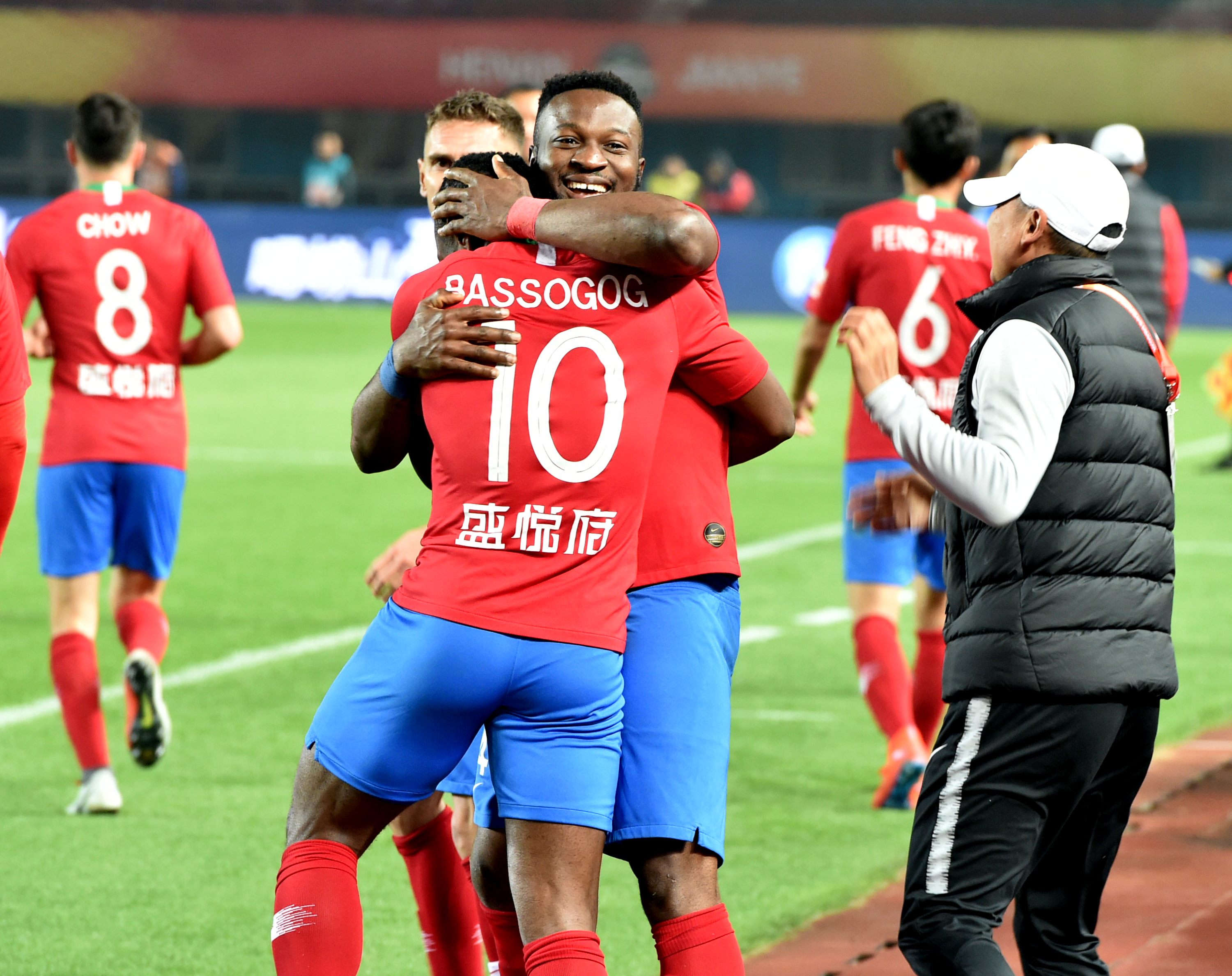 徐根宝：我赛前发烧到39度；银牌铜牌的价值比金牌差太多了（徐根宝自曝赛前高烧39度：银铜牌与金牌价值差距悬殊）